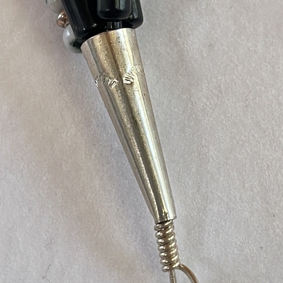 Shell Necklace - Picture 7 of 8